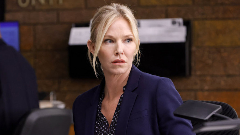 Amanda Rollins sits at SVU desk