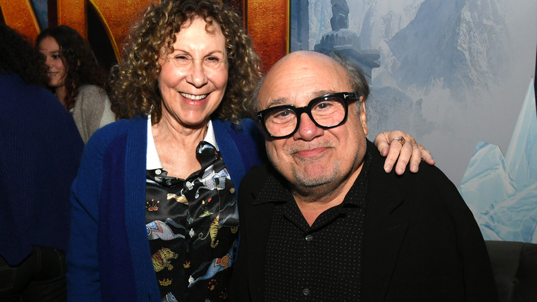 Rhea Perlman and Danny DeVito