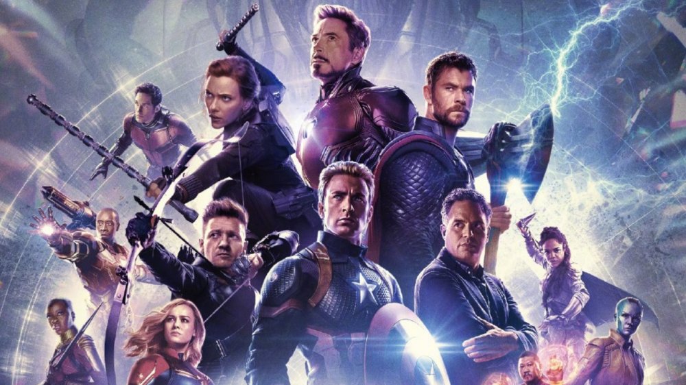 This Pic Of Entire Cast & Crew Of Avengers: Endgame Shows It Took