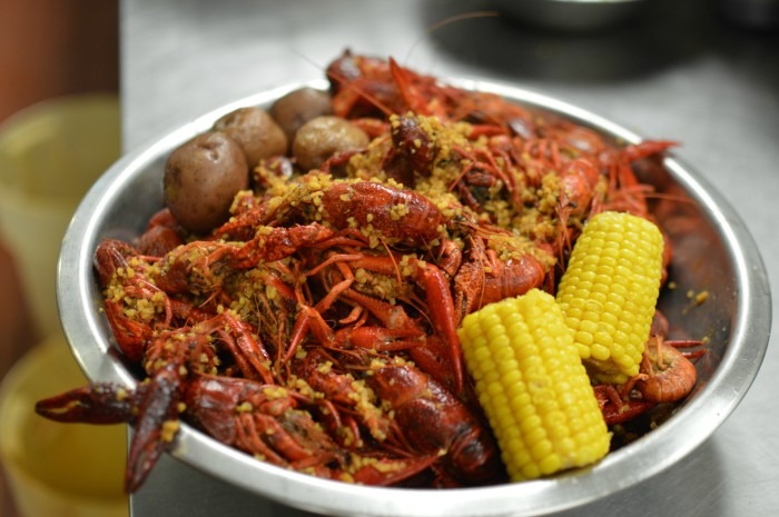 ButterGarlicCrawfish_CajunKitchen_Houston mr