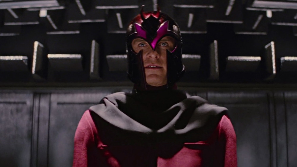 Magneto with helmet