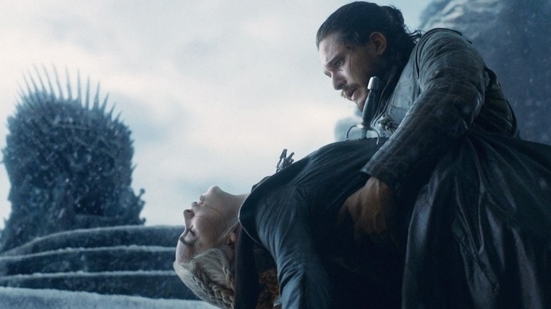 Jon Snow holding Dany's limp body, GoT finale