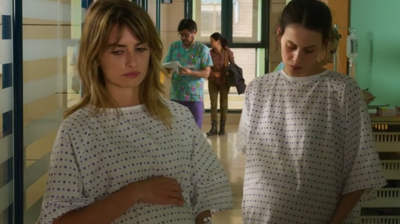 Janis and Ana walking in the hospital