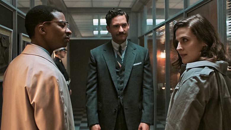 Lucius Fox, Thomas Waynerm and Martha 