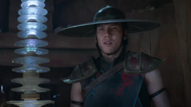 Kung Lao staring