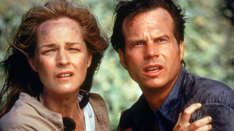 Helen Hunt and Bill Paxton look scared