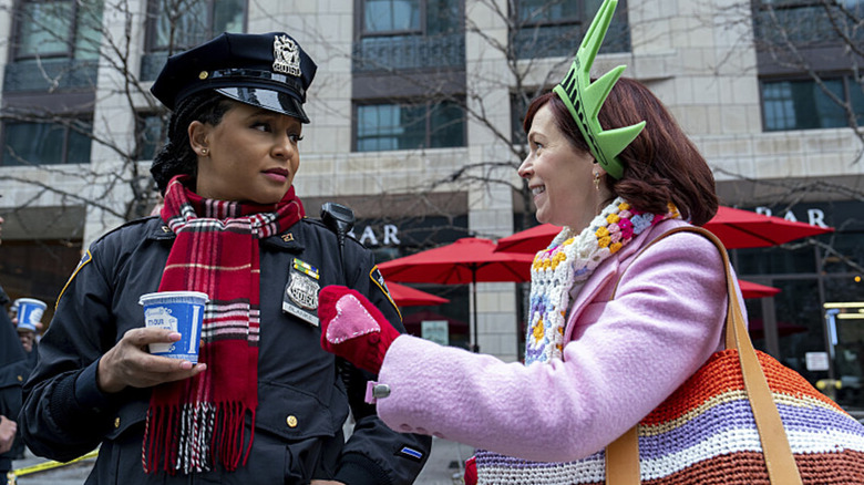 Officer Kaya Blanke talking to Elsbeth 