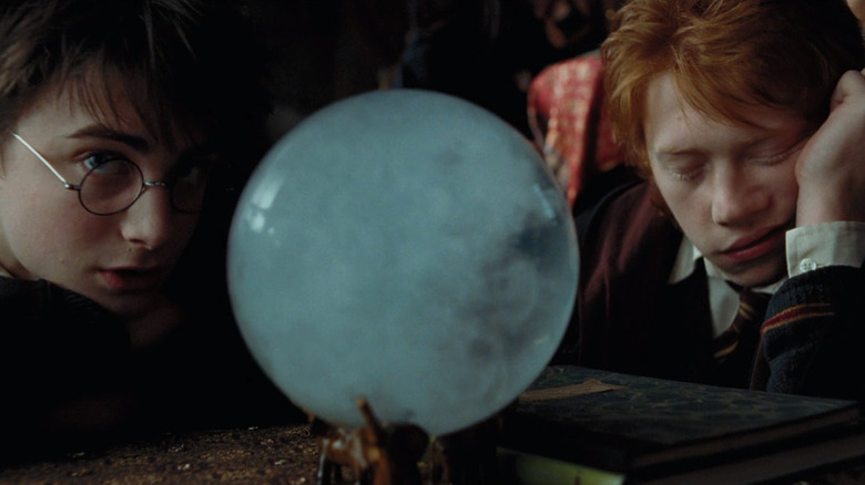 Harry and Ron crystal ball