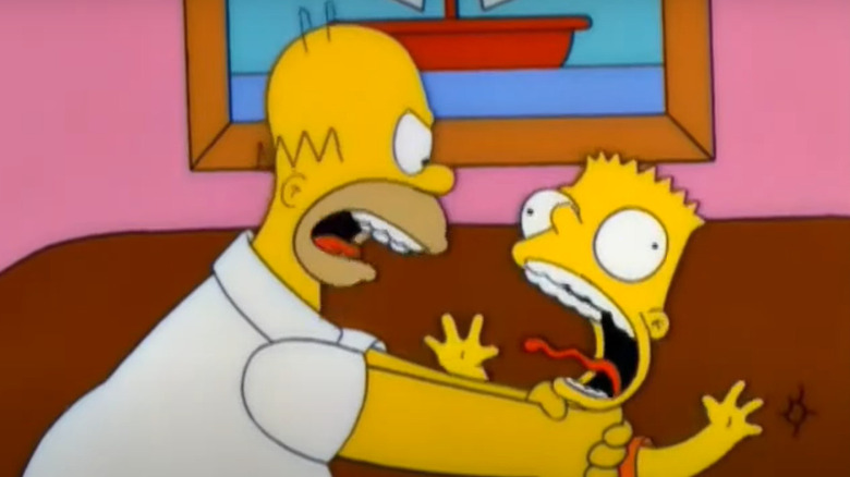 Homer strangling Bart