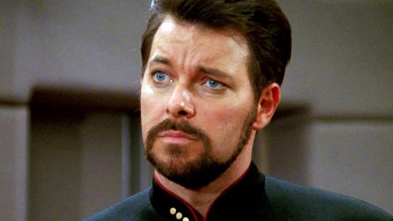 Riker shifts his eyes Star Trek