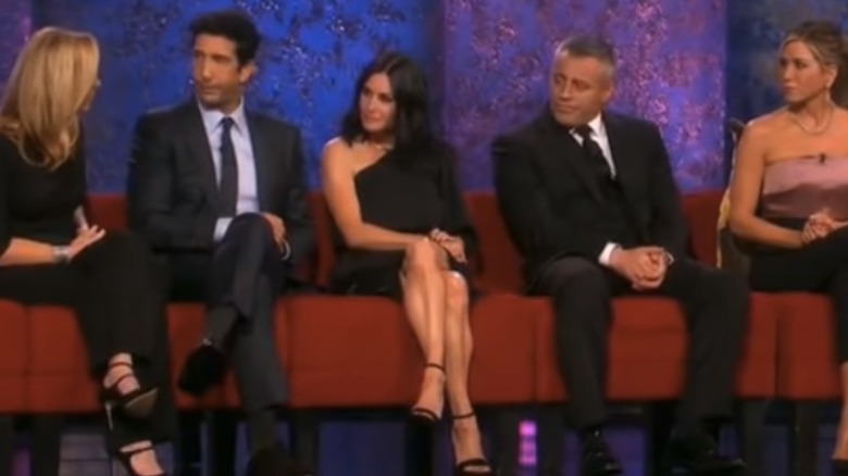 Friends cast on couch