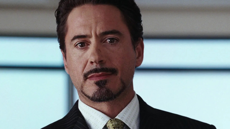 Tony Stark revealing identity