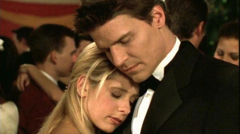 Buffy and Angel dance 