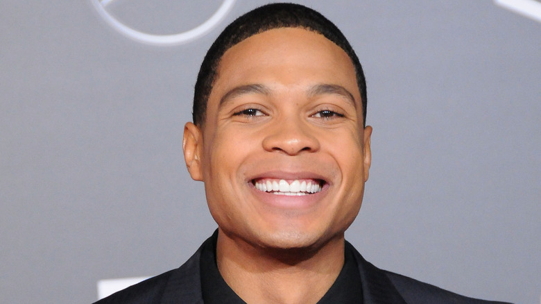 Ray Fisher smiling