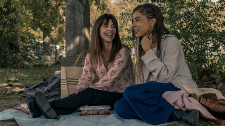 Maribel Verdú and Sophie Okonedo in Raymond and Ray