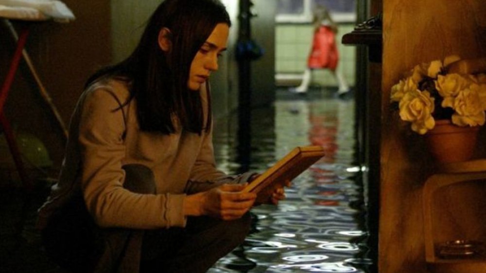 Jennifer Connelly in Dark Water