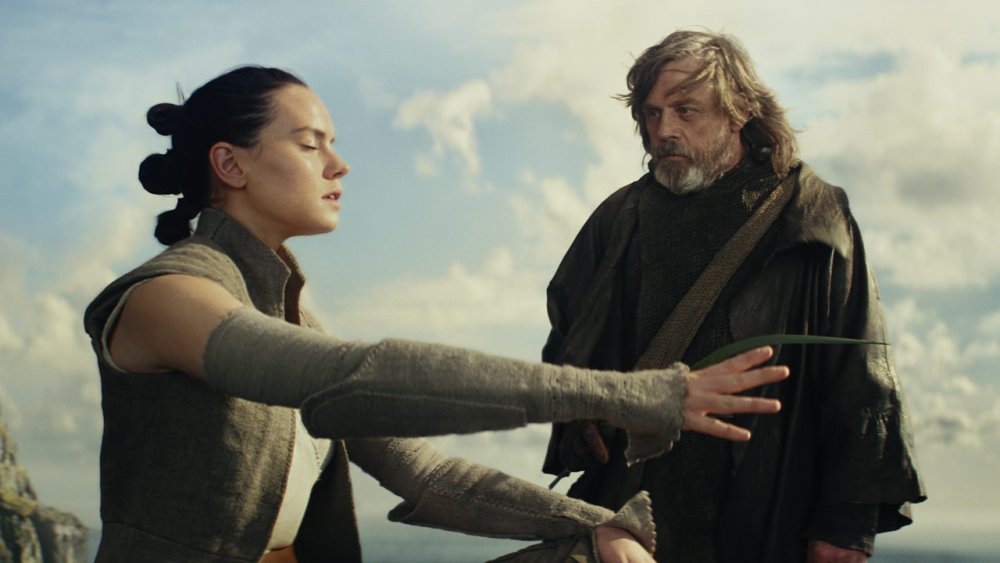 Daisy Ridley Rey Mark Hamill Luke Skywalker The Last Jedi