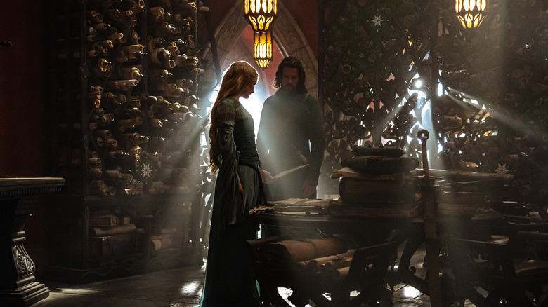 Galadriel meets with Second Age hero Elendil