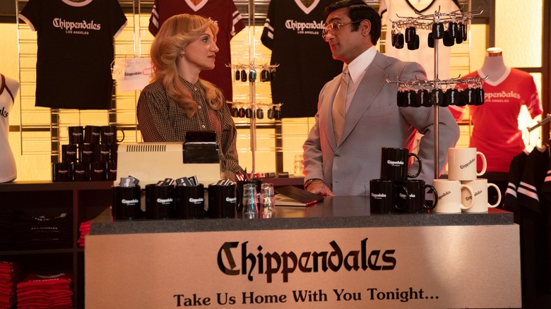 Kumail Nanjiani and Annaleigh Ashford selling goods