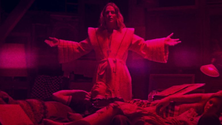 Linus Roache in Mandy