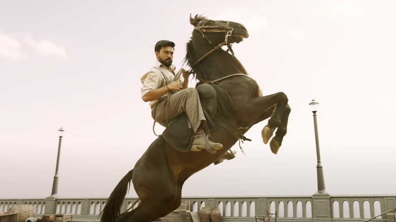 Alluri rides a horse in RRR