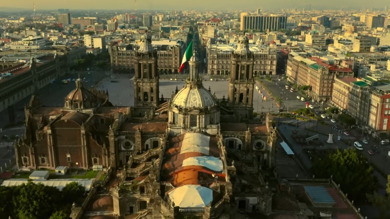 Establishing shot of Mexico City