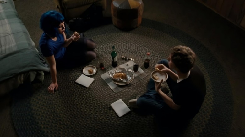 Ramona Flowers and Scott Pilgrim eating 