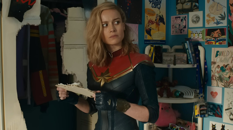 Ms. Marvel's Carol Danvers looking around, confused