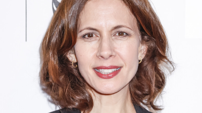 Jessica Hecht grinning