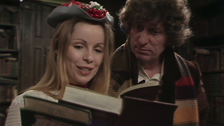 The Doctor and Romana reading