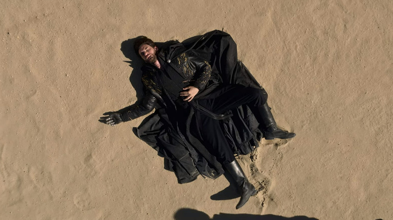 The Darkling bleeding in the sand