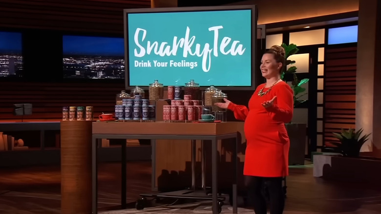 Jenni-Lynn Williams presenting Snarky Tea