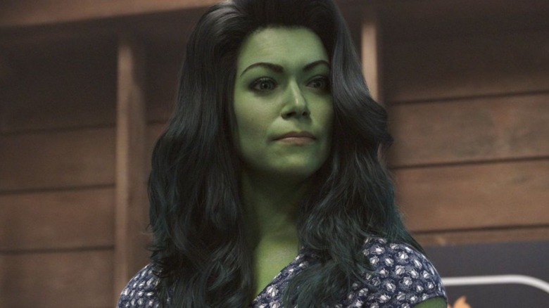 She-Hulk turning her head