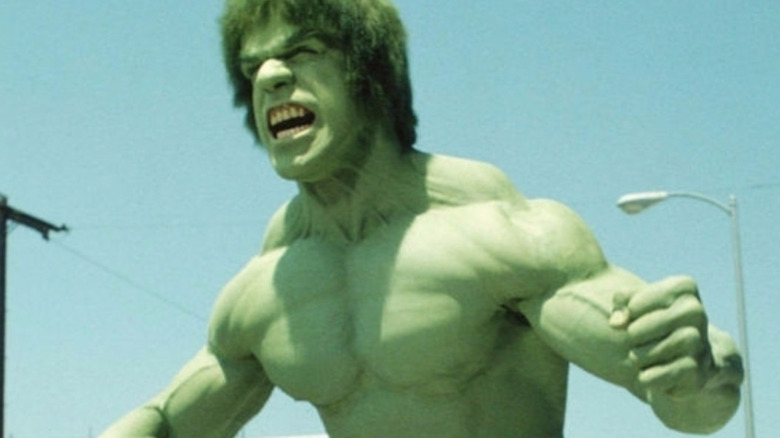 Lou Ferrigno Hulk smash