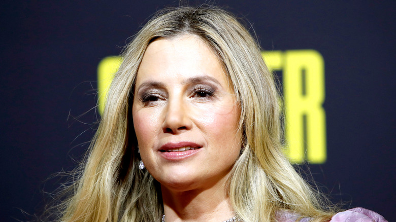 Mira Sorvino smile