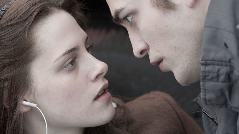 Edward and Bella's faces close