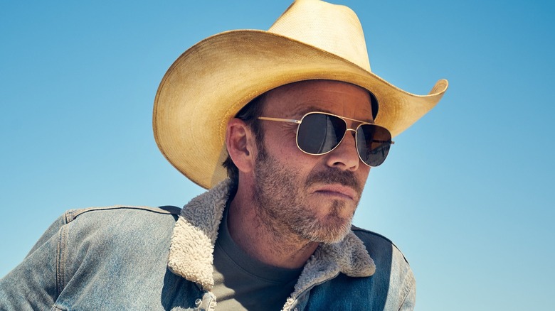 Stephen Dorff in shades