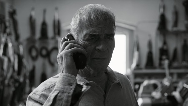 Robert Forster phones Better Call Saul