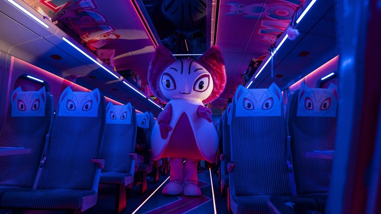 Momomon in Momomon-themed train car