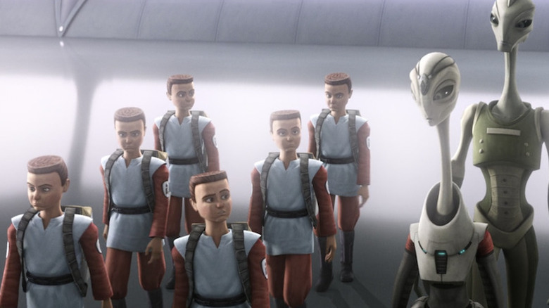 Clones walking with Kaminoans