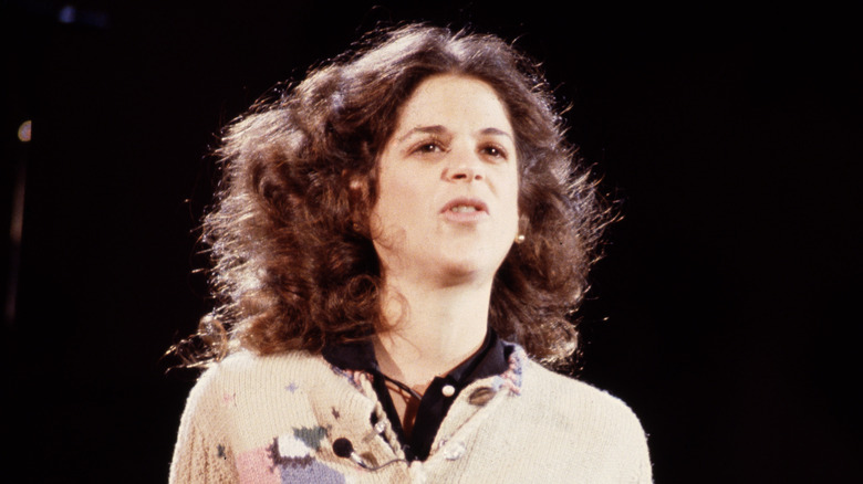 Gilda Radner looks up