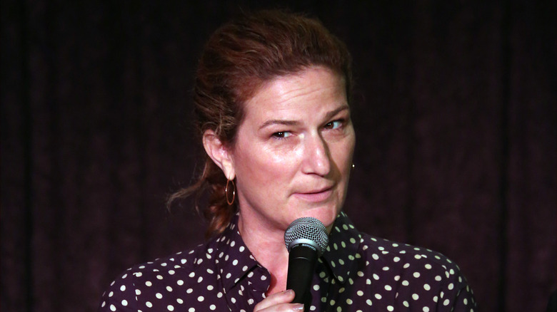 Ana Gasteyer performing