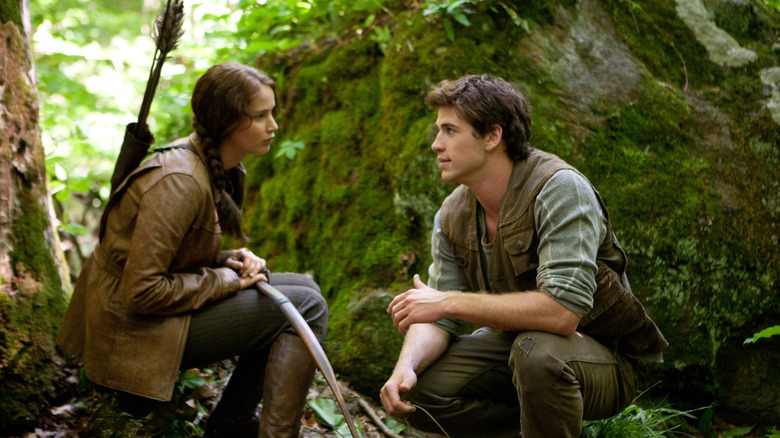 Gale talking to Katniss 