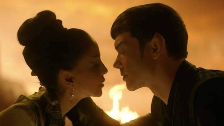Spock kisses T'Pring