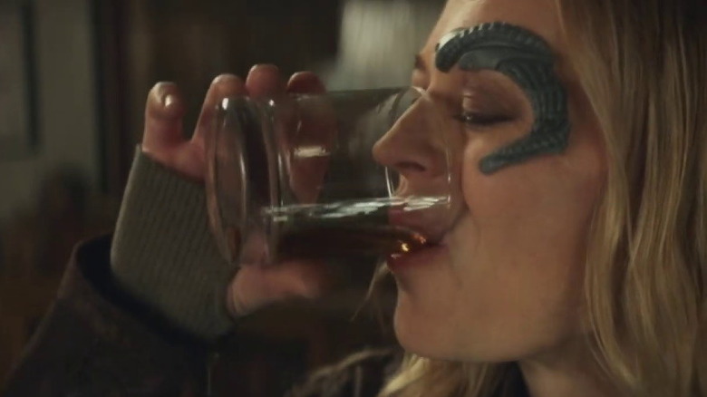 Seven of Nine drinking