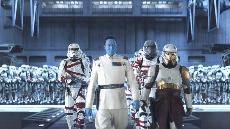 Thrawn flanked by troopers