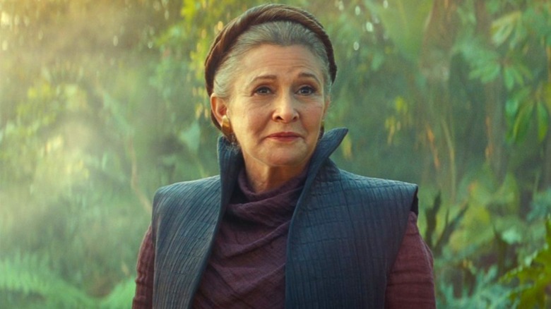 General Leia smirking