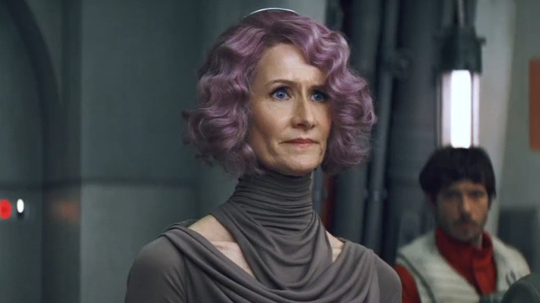 Holdo says goodbye