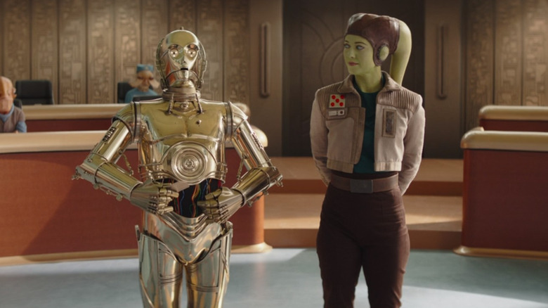 C3PO next to Hera