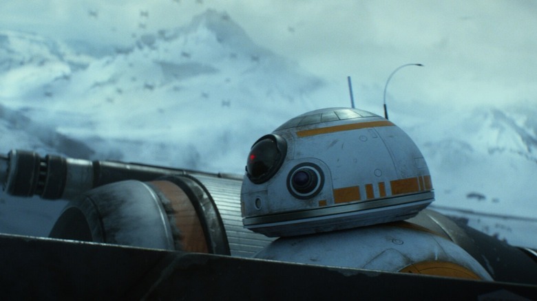 BB-8 in flying ship